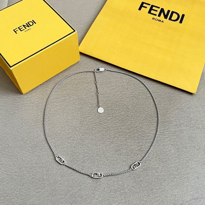 Fendi Necklace 03yxs02